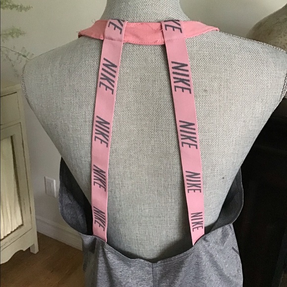 NIKE workout top - Picture 3 of 7